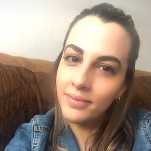 Meet your Posher, Loraine